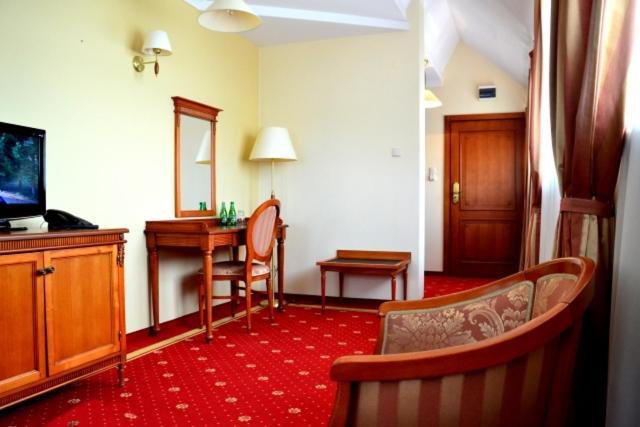 Hotel Stodolka Cminsk Екстер'єр фото