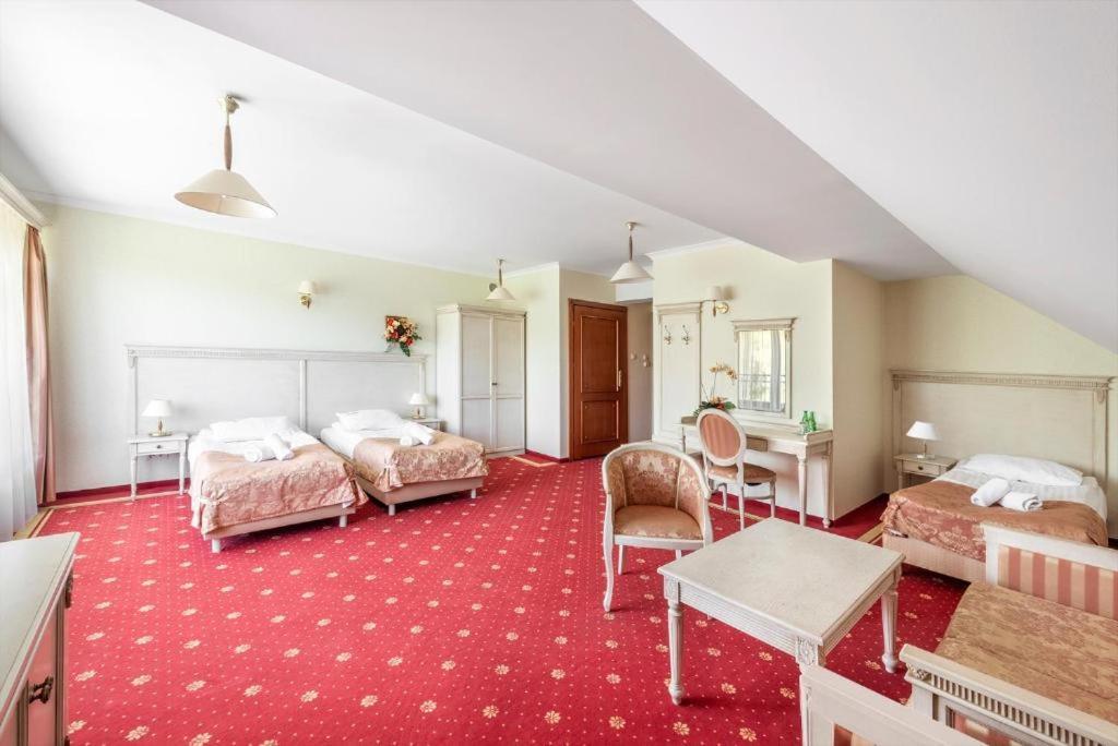Hotel Stodolka Cminsk Екстер'єр фото