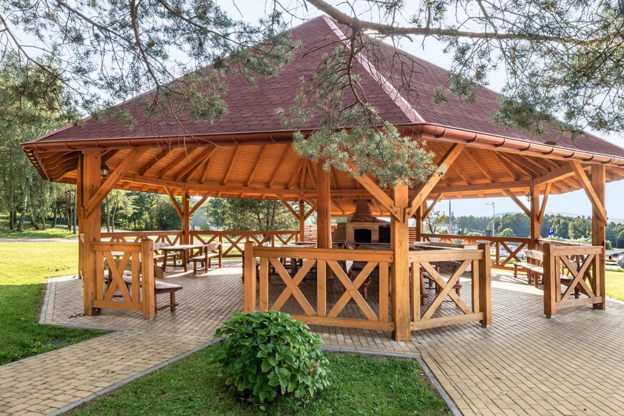 Hotel Stodolka Cminsk Екстер'єр фото
